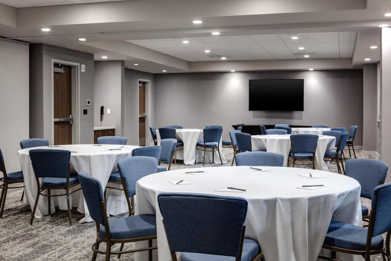 Staybridge Suites - Iowa City - Coralville By Ihg Exterior foto